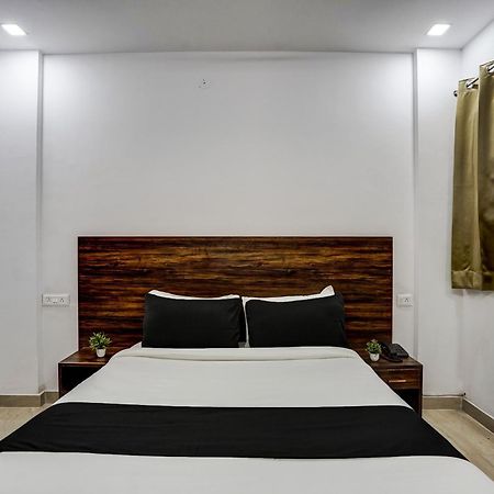 Townhouse Cloud Bay Hotel Gurgaon Exterior foto